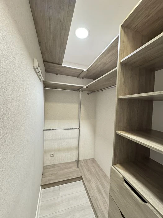 For sale 2-room apartment Vyshenka with a terrace, renovated, Zelena Street