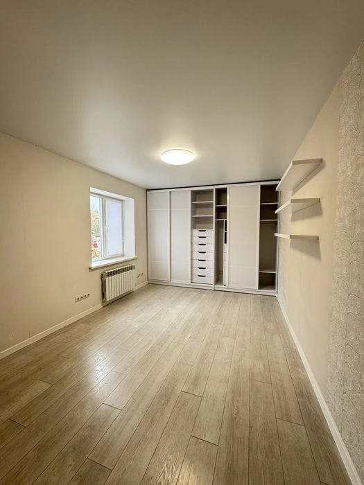 For sale 2-room apartment Vyshenka with a terrace, renovated, Zelena Street