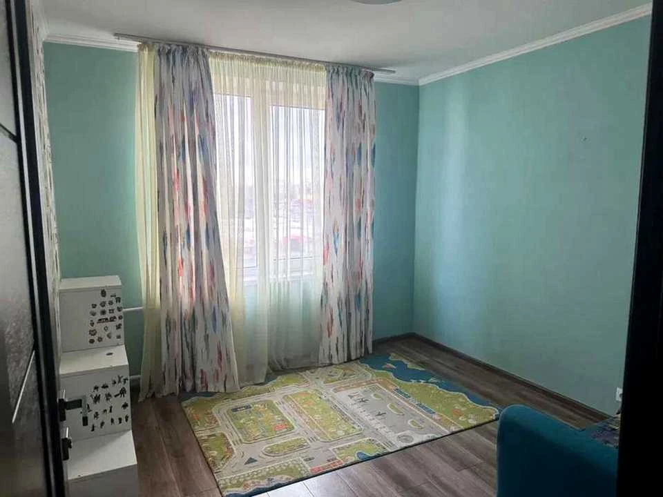 Apartment. Kharkiv, Yubileiny Ave. ()