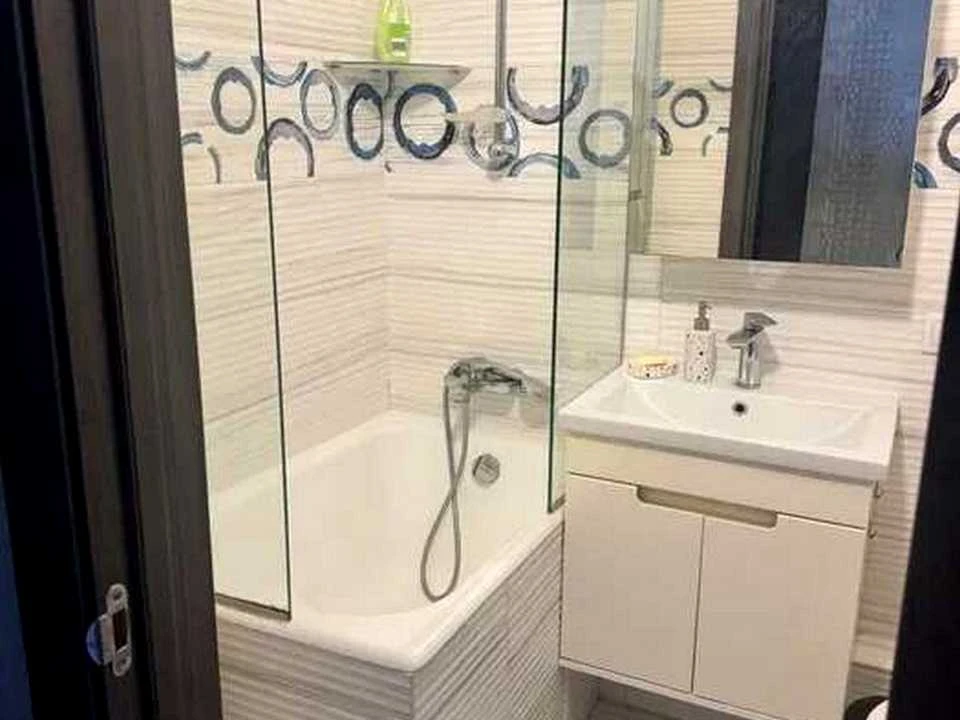 Apartment. Kharkiv, Yubileiny Ave. ()
