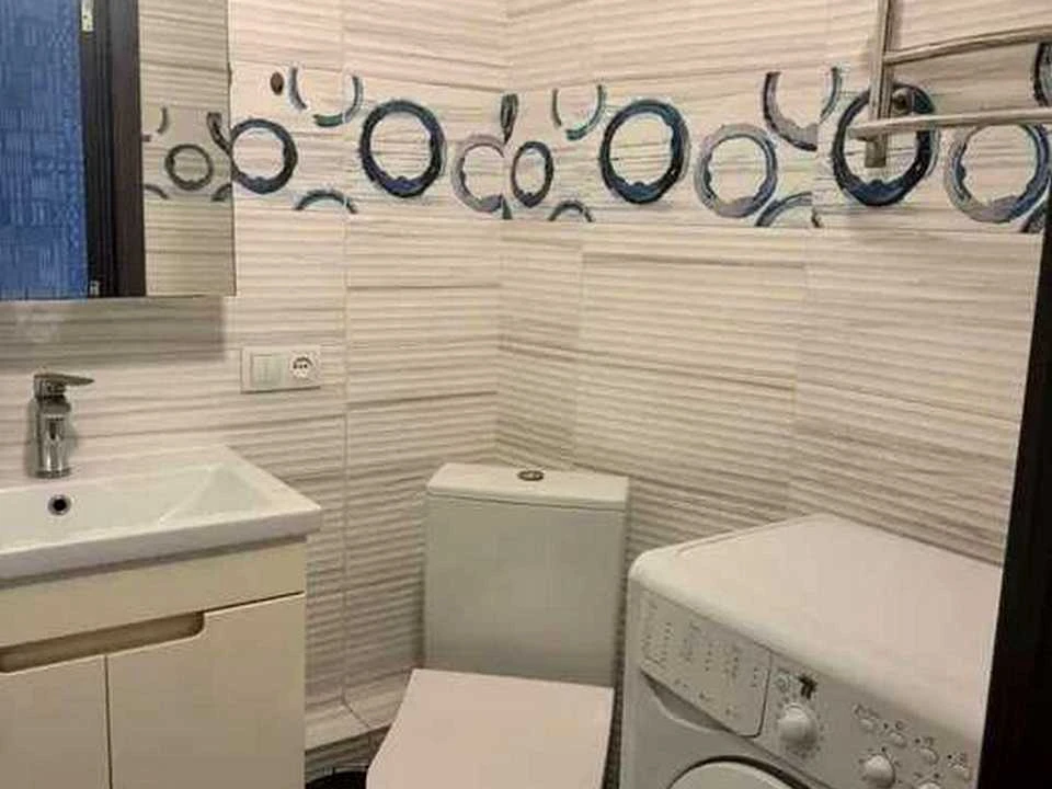 Apartment. Kharkiv, Yubileiny Ave. ()