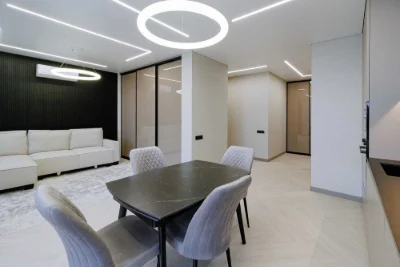 * Without % Stylish 3-room apartment on Kadetskyi Hay Street,
