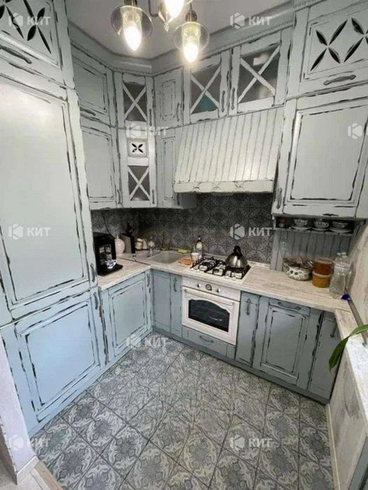 4 rooms, 90 sq m, Center (Uprising, Defenders of Ukraine, Somovskaya Street)