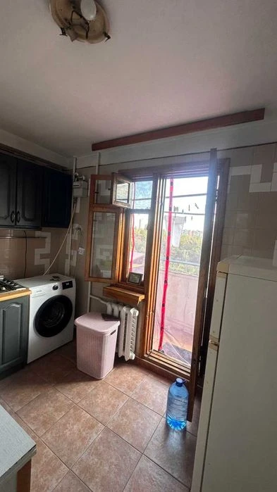 Двухкомнатная квартира в районе площади Деревянко, высотка