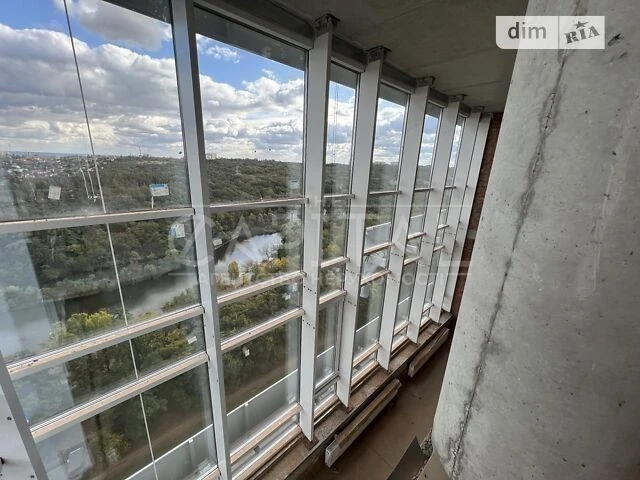 For sale 4-room apartment 137 sq. m. on Vasylivska Street 1 • ID 3468