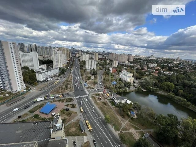 For sale 4-room apartment 137 sq. m. on Vasylivska Street 1 • ID 3468
