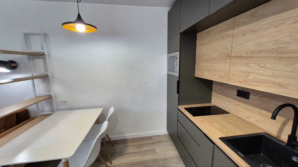 Selling a perfect 1-bedroom apartment in the Manufaktura residential complex, Center!