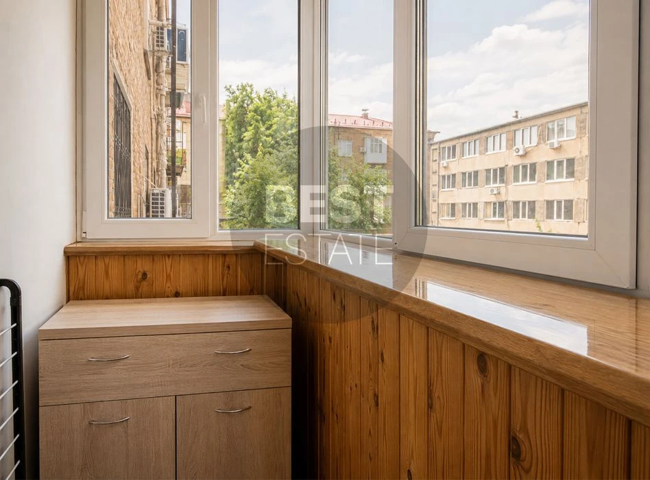 For sale, 2-room apartment, Center, Dynamivska St., 2