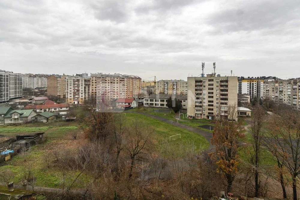 Продається простора 3-кімнатна квартира площею 86,3 кв. м