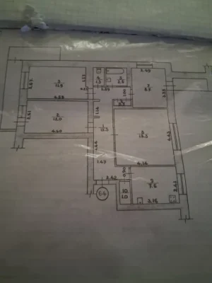 Продам 4-ну квартиру в центрі міста