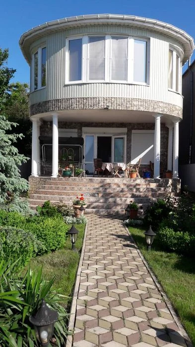House Zeleny Mys for sale