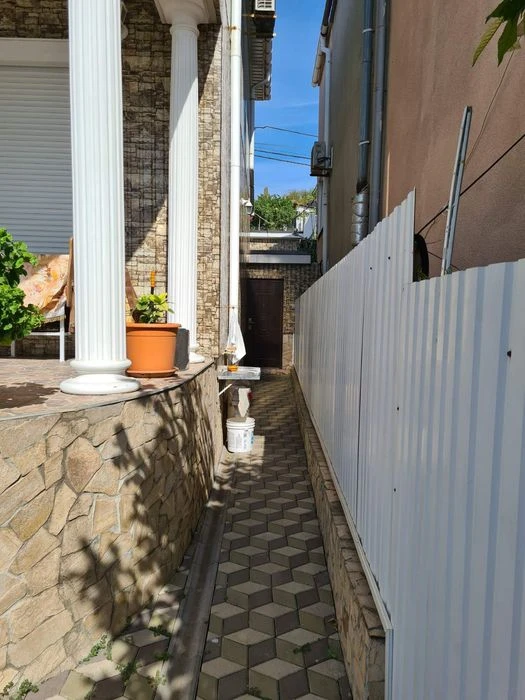 House Zeleny Mys for sale