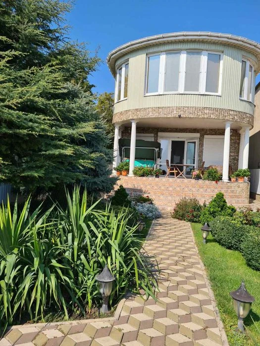 House Zeleny Mys for sale