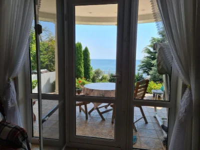 House Zeleny Mys for sale