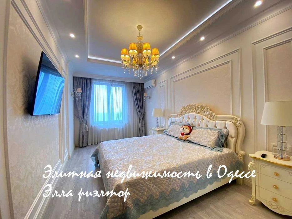 видовая двуспальная квартира с ремонтом в жк Граф, Азарова