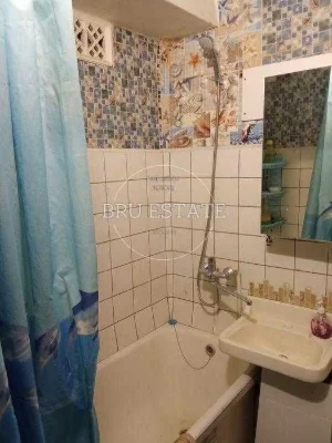 I will sell 2 rooms of Alisher Navoi, 67 Voskresenka