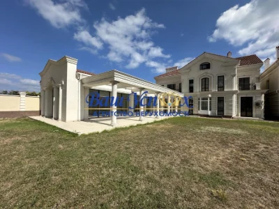 Sale of a house by the sea, French Boulevard, KG Korolevskie Sady