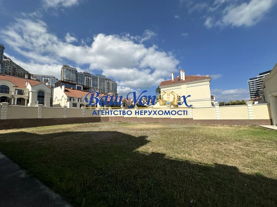 Sale of a house by the sea, French Boulevard, KG Korolevskie Sady