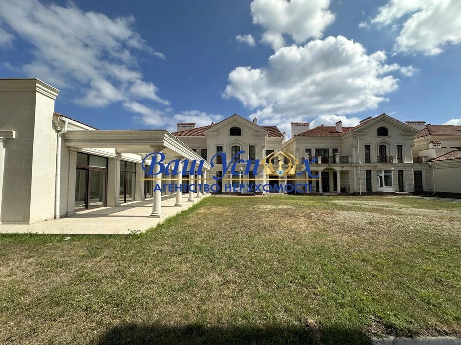 Sale of a house by the sea, French Boulevard, KG Korolevskie Sady