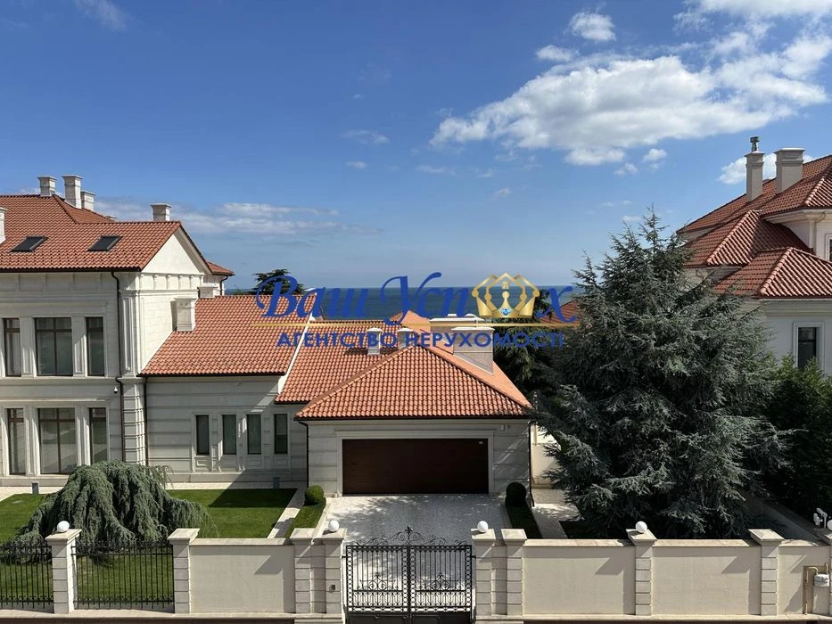 Sale of a house by the sea, French Boulevard, KG Korolevskie Sady