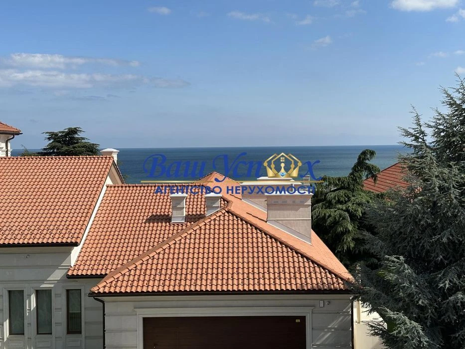 Sale of a house by the sea, French Boulevard, KG Korolevskie Sady