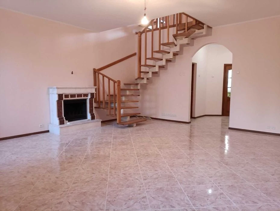 From the Master. 3rd floor for sale. house on the 7th floor B. Fontana