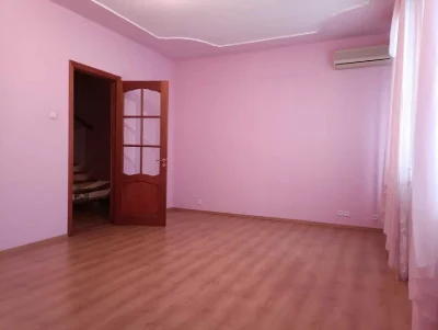 From the Master. 3rd floor for sale. house on the 7th floor B. Fontana