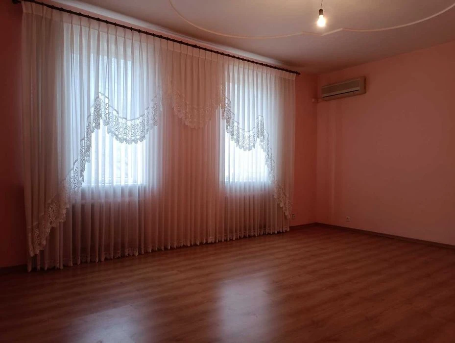 From the Master. 3rd floor for sale. house on the 7th floor B. Fontana
