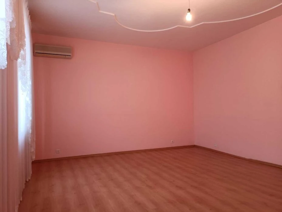 From the Master. 3rd floor for sale. house on the 7th floor B. Fontana