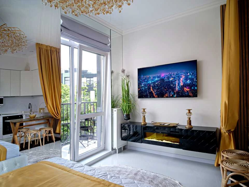 Apartment. Odesa, Dachna St., (Block D)