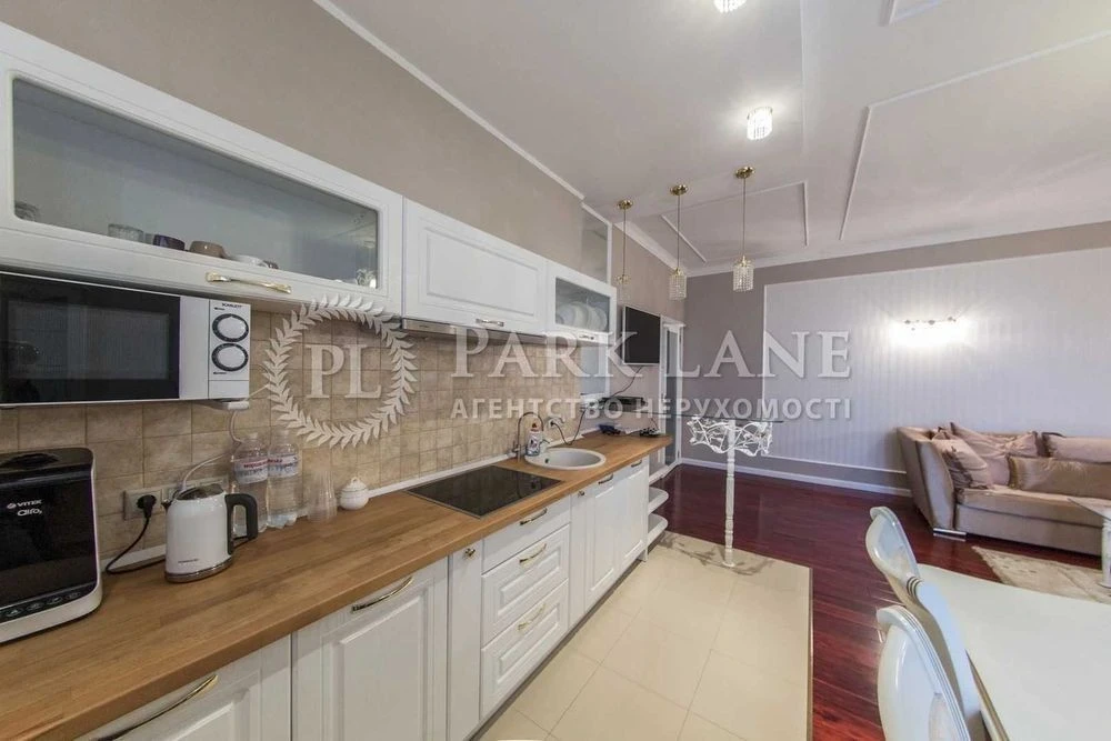 Urgent! Specified 3-room apartment 91m2 in the Panorama residential complex on Pechersk
