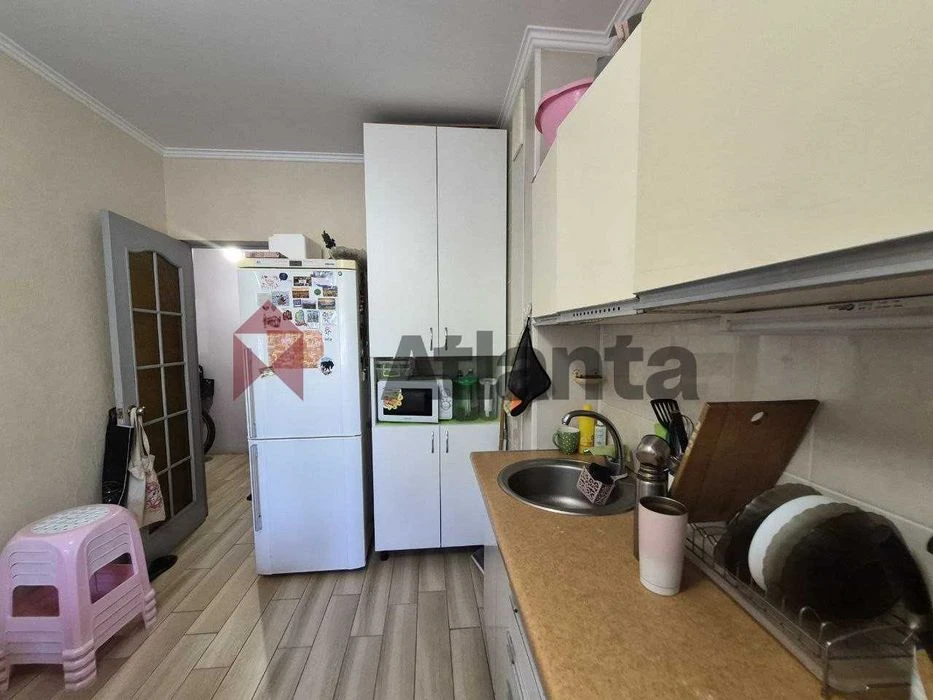 3-room apartment on Krymsky Boulevard/ VOUCHER CERTIFICATE POSTAL