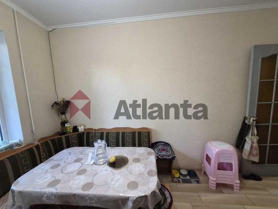 3-room apartment on Krymsky Boulevard/ VOUCHER CERTIFICATE POSTAL