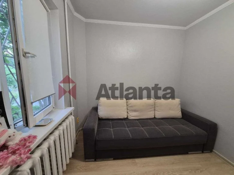 3-room apartment on Krymsky Boulevard/ VOUCHER CERTIFICATE POSTAL