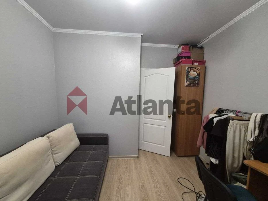 3-room apartment on Krymsky Boulevard/ VOUCHER CERTIFICATE POSTAL