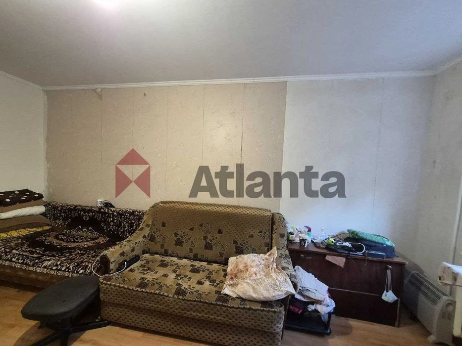 3-room apartment on Krymsky Boulevard/ VOUCHER CERTIFICATE POSTAL