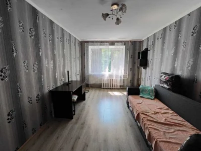 ПРОДАМ 1-но кімнатну квартиру по вул.Петра Сагайдачного, Бор