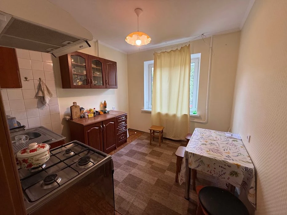 Продам 3к квартиру на Победе 6, жилое состояние, сертификат,