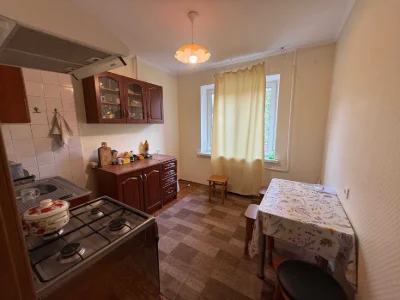 Продам 3к квартиру на Победе 6, жилое состояние, сертификат,
