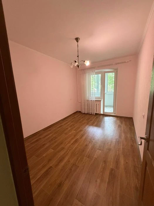 Продам 3к квартиру на Победе 6, жилое состояние, сертификат,
