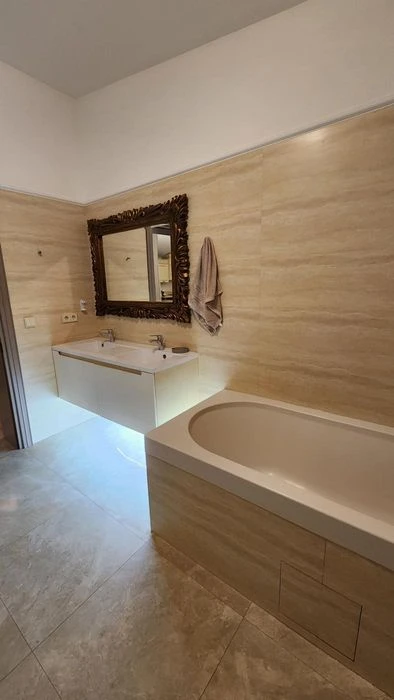 Продажа ДОМА в Совиньоне, 130м², 5 соток, подвал
