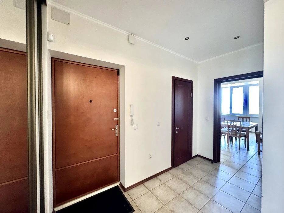 Продам 3-комн.  Тополевая