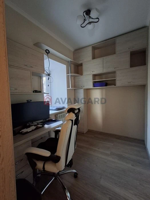 House for sale. Panas Saksagansky. Yuzhny Rynok stop.