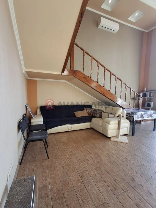 House for sale. Panas Saksagansky. Yuzhny Rynok stop.