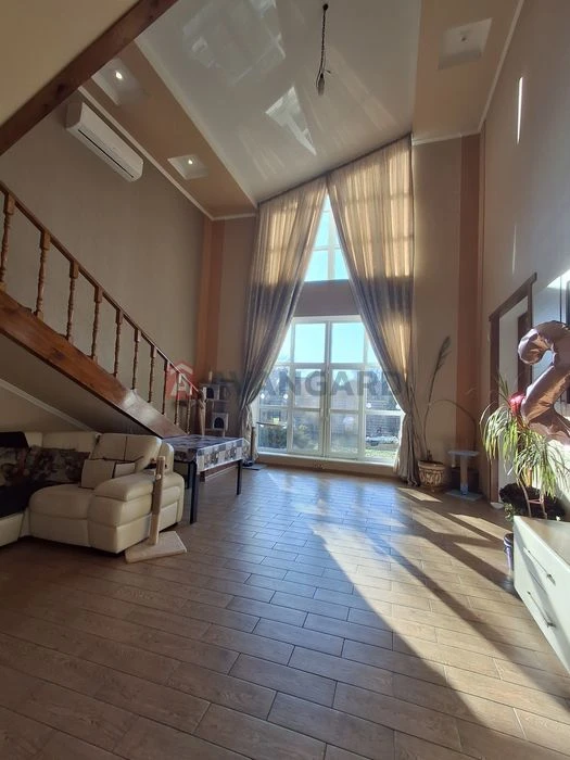 House for sale. Panas Saksagansky. Yuzhny Rynok stop.