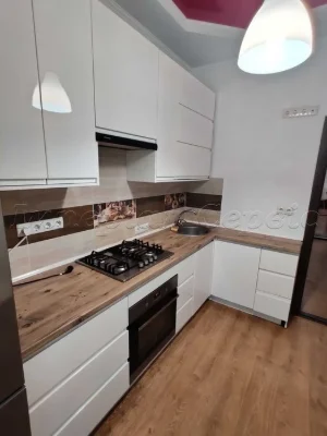 Продам 3 кімнатну квартиру по вул. Бульвар Вінтера