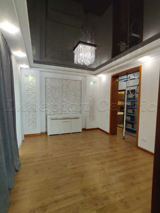 Продам 3 кімнатну квартиру по вул. Бульвар Вінтера