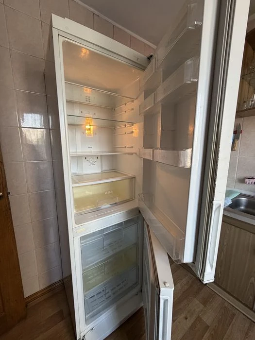 Продається простора 4-кімнатна квартира по вул Степана Банде