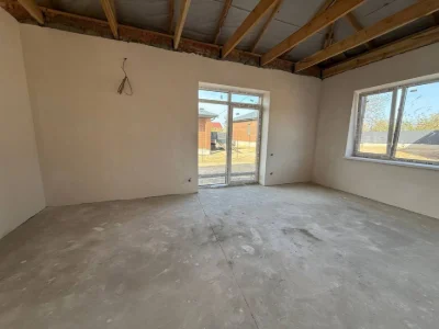 Продам 1 поверховий будинок з ділянкою