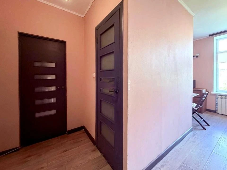 Продажа 2к квартира біля м. Захисників України